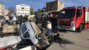 İlginç kaza! Aracıyla tekneye çarptı
