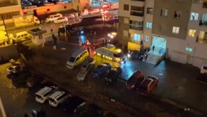 İstinat duvarı çöktü, 20 araçta hasar oluştu