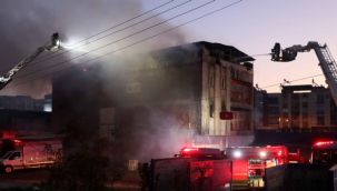 İzmir'de iki ayrı fabrikada çıkan yangın korkuttu!
