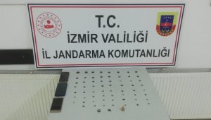 İzmir'de tarihi eser kaçakçılığı operasyonu: 3 şüpheli yakalandı