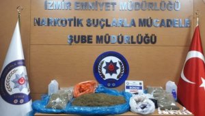 İzmir'de uyuşturucu operasyonu: 15 kilo bonzai ele geçirildi