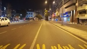 Kısıtlamanın başlamasıyla İzmir sessizliğe büründü