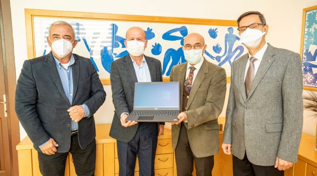 Sanayicilerden dayanışmaya destek: Depremzedelere bilgisayar bağışı