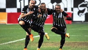 TFF 1. Lig: Altay: 3 - Ümraniyespor: 1