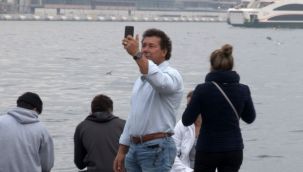 Turistlerin maskesiz mesafesiz keyfi pes dedirtti!