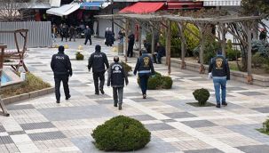 Yasağa rağmen asker eğlencesi pes dedirtti!