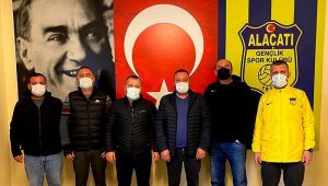 Alaçatıspor, yeni teknik direktör ile anlaştı