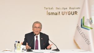 Başkan Uygur’dan dobra açıklamalar: ‘Adnan Bey’e acıyorum’