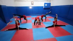 Bayraklı'da spor kursları yeniden hizmette!