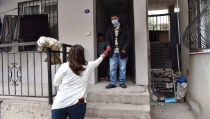 Bornova'da görme engelli bireylere beyaz baston