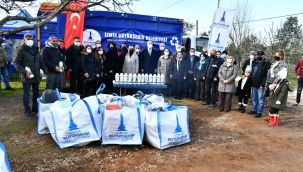 Büyükşehir'den zirai ambalaj atıklarını toplayan üreticiye gübre desteği