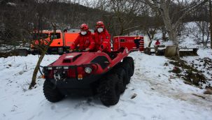 Büyükşehir karla mücadelesini sürdürüyor: 78 köy ve mahalle yolunda kar küreme çalışması