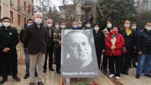CHP Bergama, katledilişinin 28'nci yılında Uğur Mumcu'yu andı