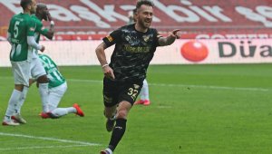 Göztepe'yi yeni transferi Zulj galibiyete taşıdı