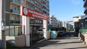 İngiltere'den gelen 60 kişinin karantinası sürüyor
