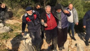 İzmir'de kaybolan yaşlı adamı jandarma buldu