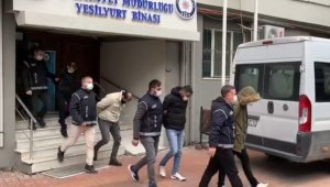 İzmir'de yabancı uyruklu kadınları fuhuşa zorlayan 6 zanlı tutuklandı