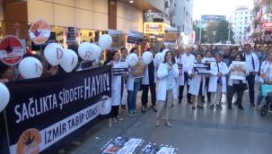 İzmirli sağlıkçılardan o başhekime ortak tepki: İstifa yeterli değil!