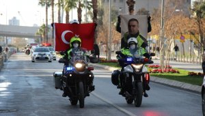 Şehit Fethi Sekin'in mesai arkadaşlarından kortej