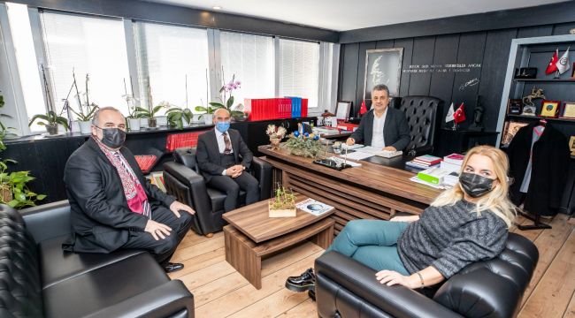 Başkan Soyer’den, İzmir Eczacı Odası’na teşekkür ziyareti