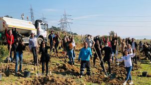 CHP’li gençlerden anlamlı etkinlik: 117'nci günde 117 cana, 117 fidan!