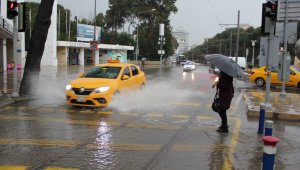 İzmir sele teslim