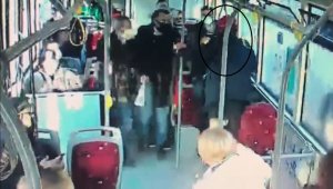 İzmir'de kadına saldırının görüntüleri ortaya çıktı