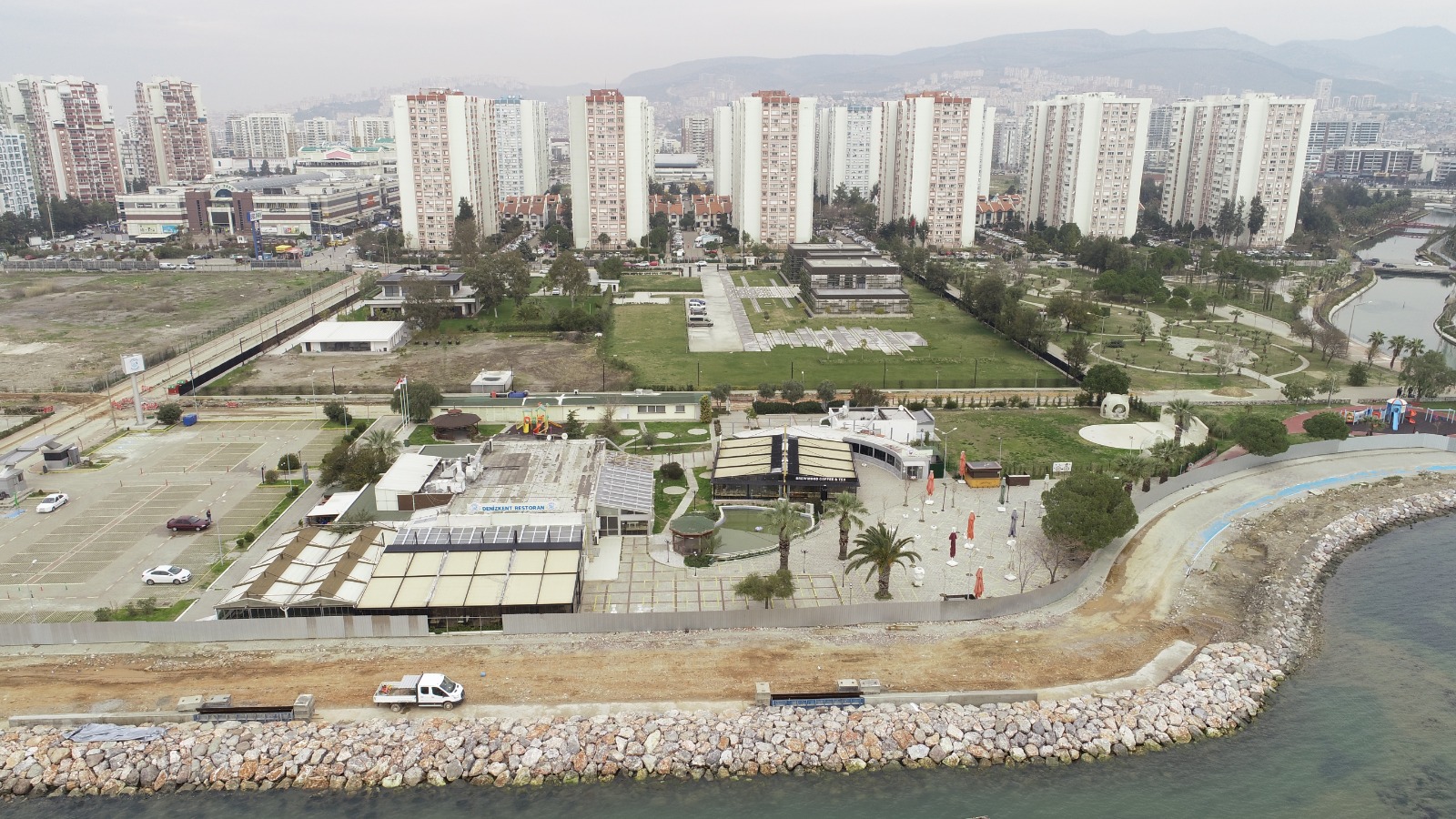 Mavişehir’deki Kıyı Rehabilitasyon Projesi'nde yoğun tempo