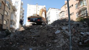 Rahip Brunson'ın evi yıkıldı