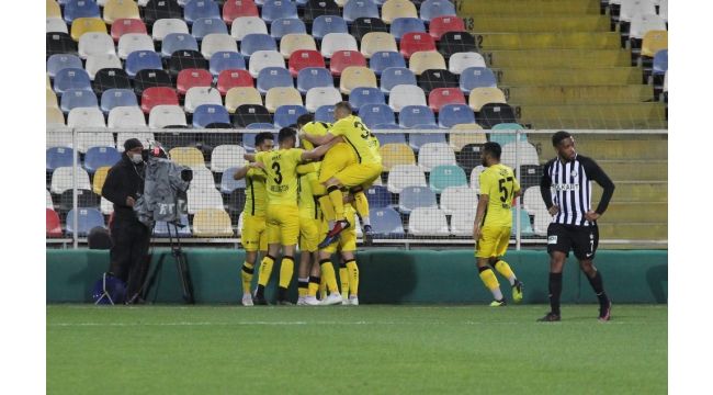 TFF 1. Lig: Altay: 1 - İstanbulspor: 3