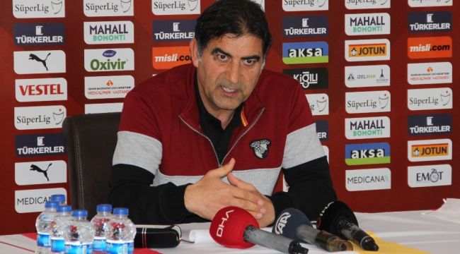 Ünal Karaman: "Oyunun her iki yönünü de oynayan bir Göztepe takımı oluşturmayı hedefliyorum"