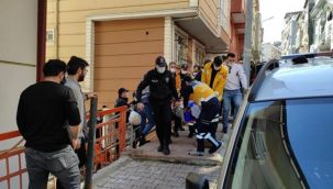 Ailesini eve kitledi, 3.kattan aşağı atladı!