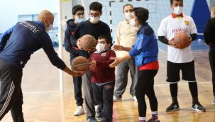 Bayraklı'da spor var, engel yok