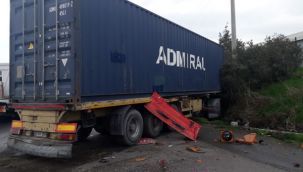 İzmir’de faciaya ramak kala: İki tır ile kamyon çarpıştı! Yaralılar…
