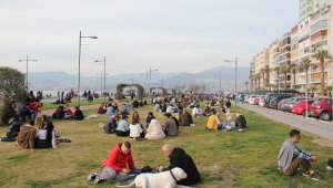 İzmir'de 'kırmızı alarm' uyarısına rağmen ürküten yoğunluk