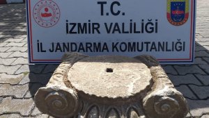 İzmir'de Roma dönemine ait sütun başlığı ele geçirildi