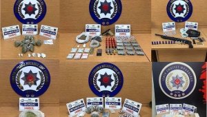 İzmir'de uyuşturucu satıcılarına balyoz gibi inen operasyonlar: 17 tutuklama