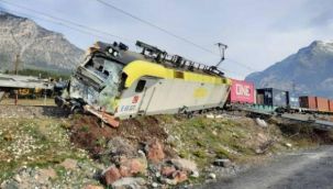 Adana'da yük treni kazası