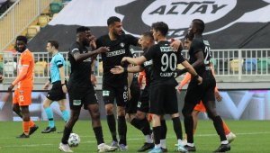 Altay evinde rahat kazandı