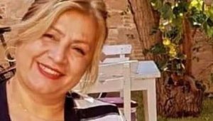 Anne ve kızı aynı gün korona virüsten hayatını kaybetti