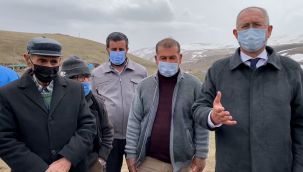 CHP'li Sertel'den Çatak Köyü’ne ziyaret: 'Bu köy ne yaşar ne yaşamaz!'