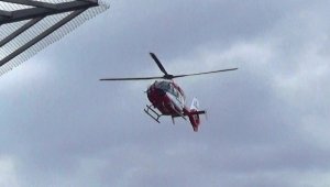 Düşen askeri eğitim uçağından kurtarılan pilotlar hastanede