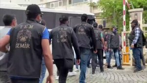 İzmir'de dev FETÖ operasyonu: 30 tutuklama!