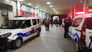 İzmir'deki cinayetin şüphelisi: "Öldürmek istemedim, bıçağın üzerine düştü"