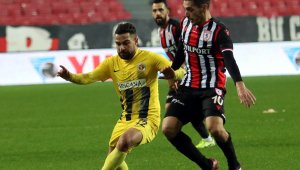 Menemenspor'un konuğu Samsunspor