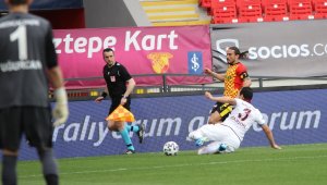 Süper Lig: Göztepe: 1 - Trabzonspor: 1
