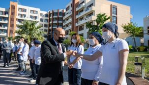 Başkan Soyer belediye çalışanlarıyla bayramlaştı