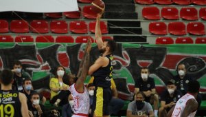 ING Basketbol Süper Ligi play-off: Pınar Karşıyaka: 76 - Fenerbahçe Beko: 78