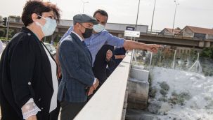 İzmir'de Körfez'e bağlanan derelerde yaz temizliği başladı