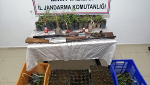 İzmir'de jandarmadan zehir tacirlerine baskın